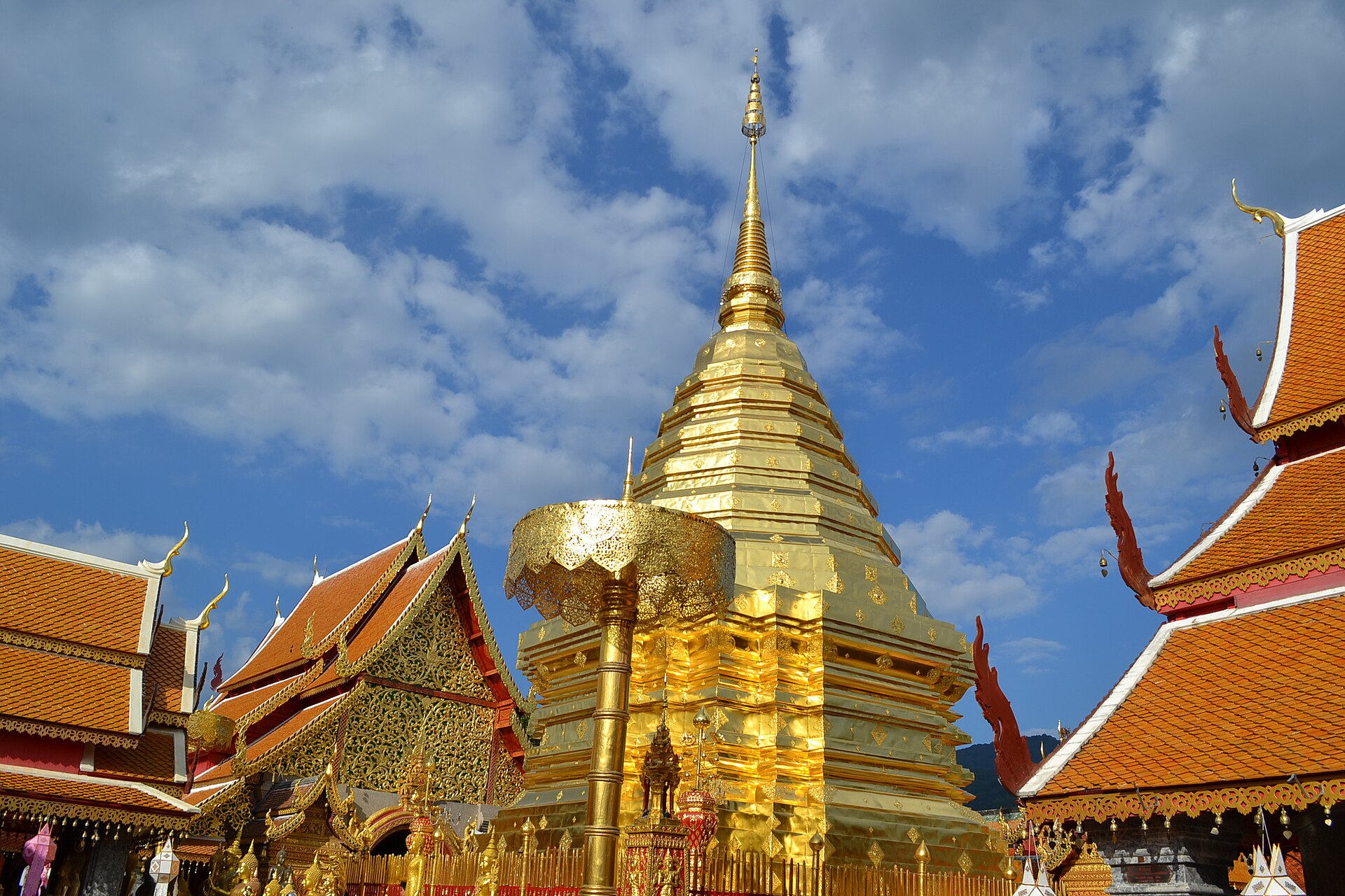 Misty mountains and a golden temple in Chiang Mai